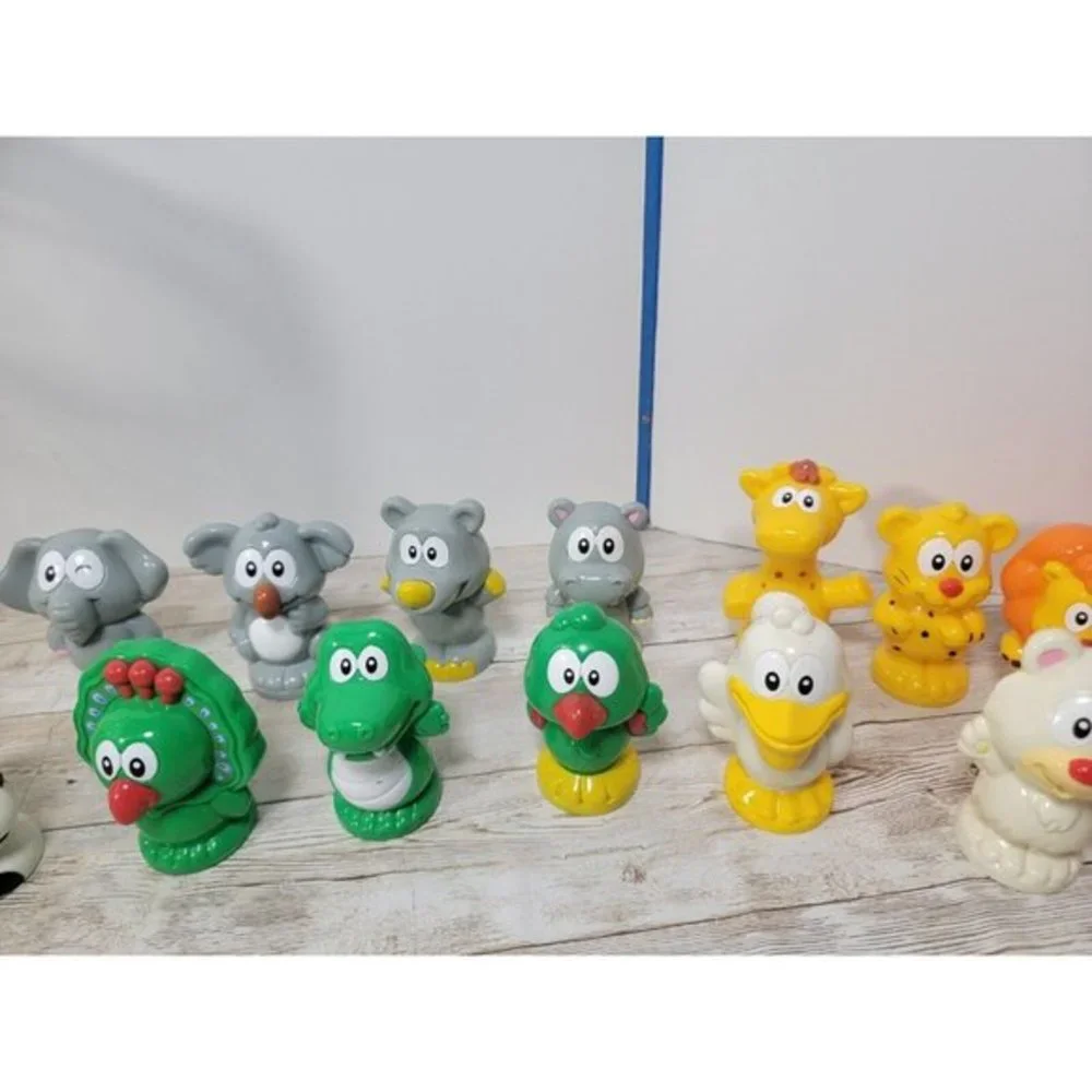 V Tech 25 Total Ultimate Adventures Ark Replacement Animal Figures Signs Train‎